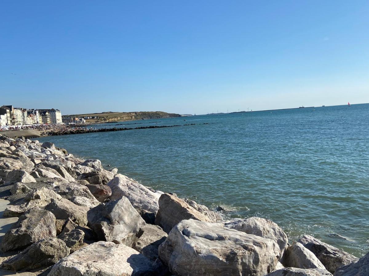 Chambre Tout Confort Avec Commodites Espace Repas Wifi Parking Wimereux Exterior photo